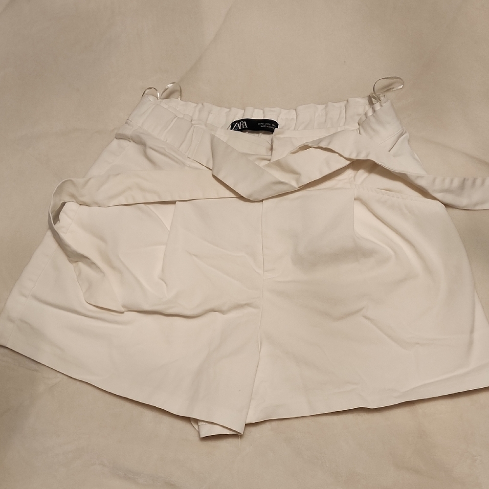 Zara Cream High Waist Women's Shorts